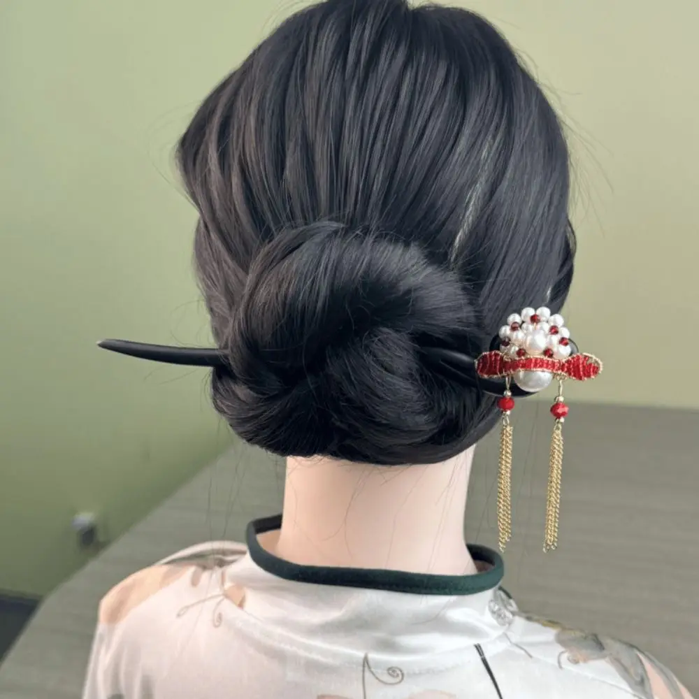 

Temperament Tassel New Chinese Style Hair Clip Red Pearl Hanfu Hairpin Flower Retro Horse Face Skirt Headwear for Women