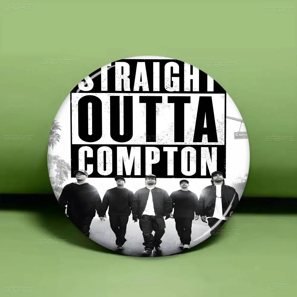 NWA الهيب هوب مغني الراب مستقيم Outta Compton ألبوم الموسيقى لينة زر دبوس هدية للأصدقاء شارة طوق بروش التلبيب دبوس معدني #5