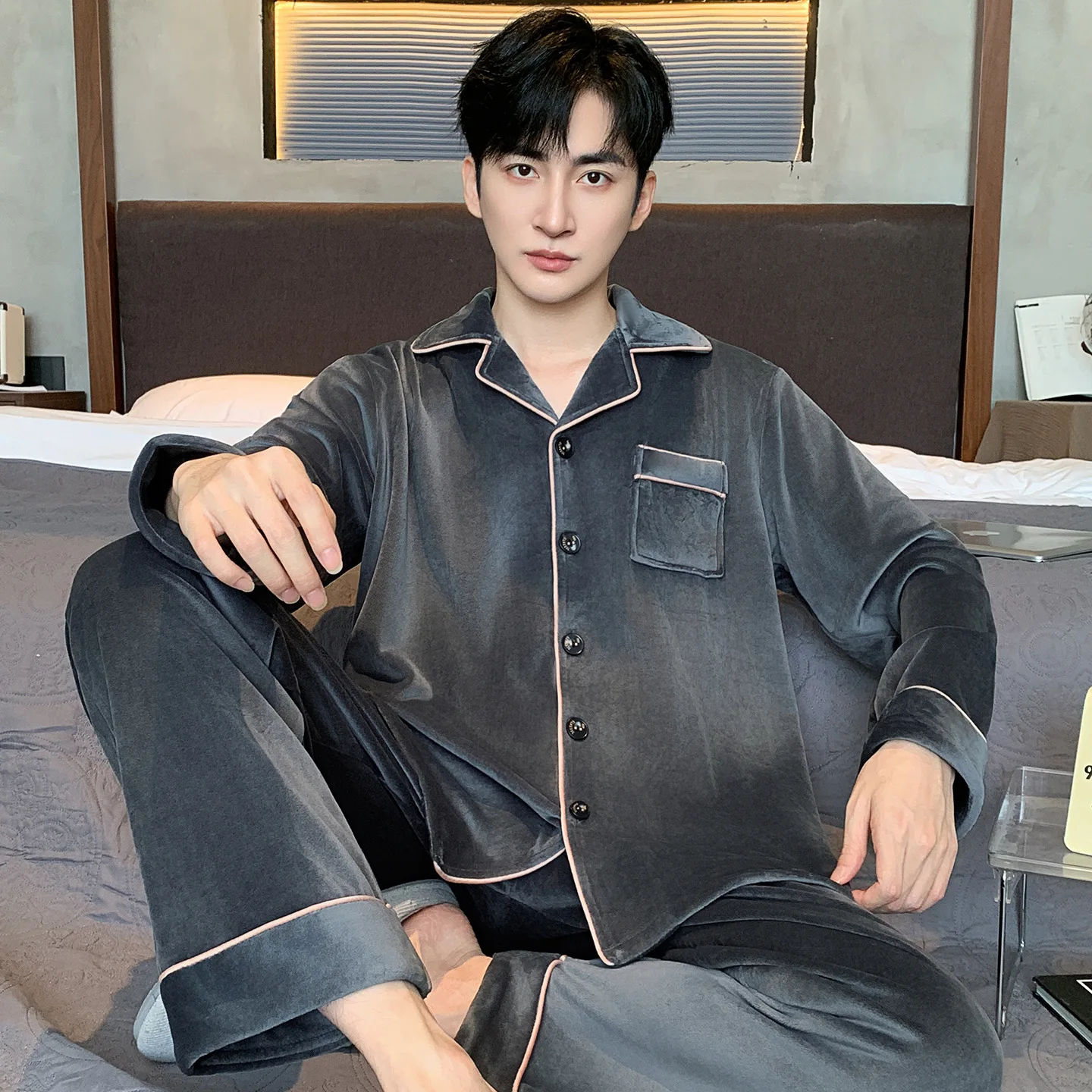 

Sleepwear Men's pajamas Island fleece 2025 new autumn and winter solid color loungewear set fleece thickened large size 100kg