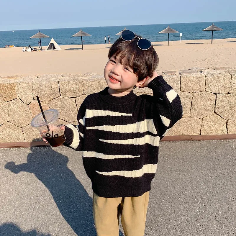 

2025 Новый термотрикотаж в корейском стиле для мальчиков | Утолщенный зимний свитер для детей | Модный детский свитер 2025г.