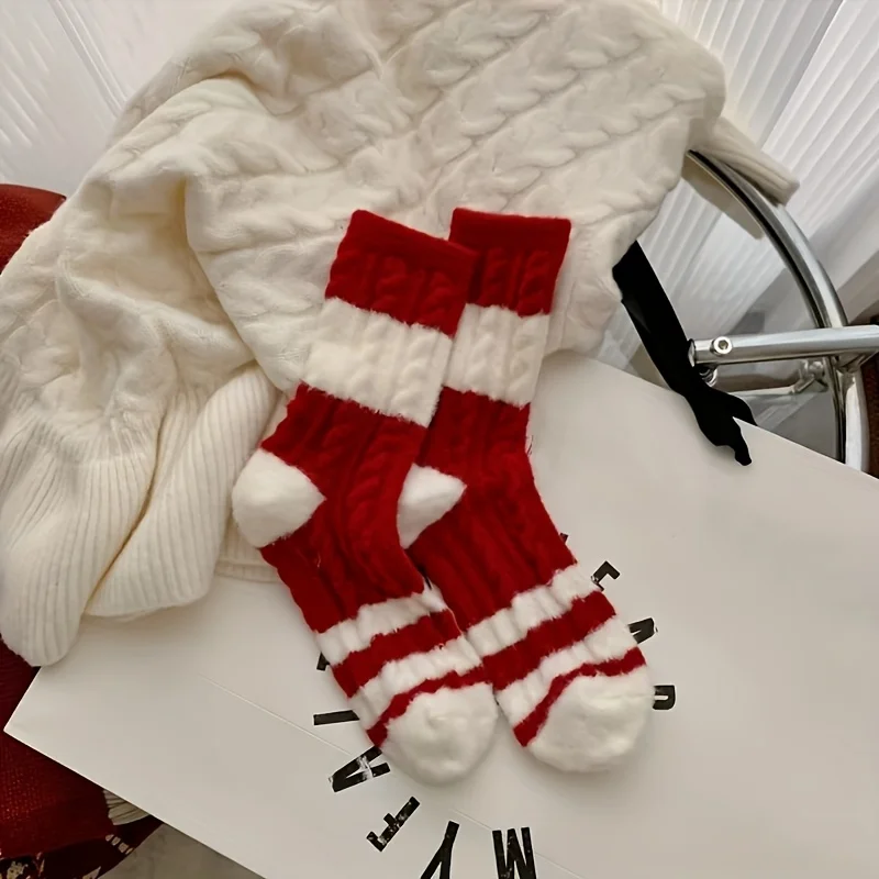 4 Pairs Random Red & White Striped Socks, Women's Cozy Winter Mid-Calf Socks