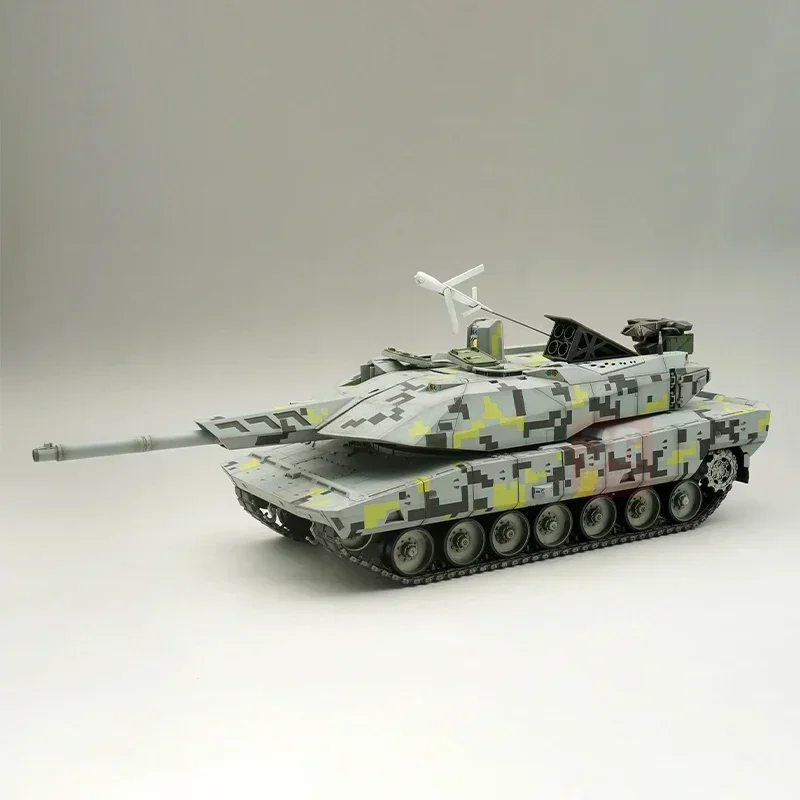 Amusing Hobby assemblage tank model kit 35A047 Duitse nieuwe generatie hoofdgevechtstank KF51 Black Panther 1/35