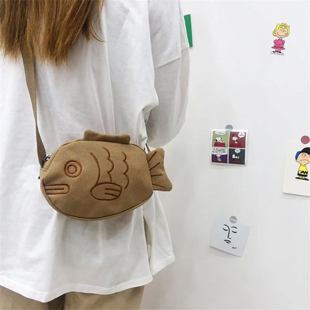 Cute Canvas Messenger Bag Embroidery Fish Shape Torebka Listonoszka Portable Zippered Small Purses Handbags Mini Crossbody Bag