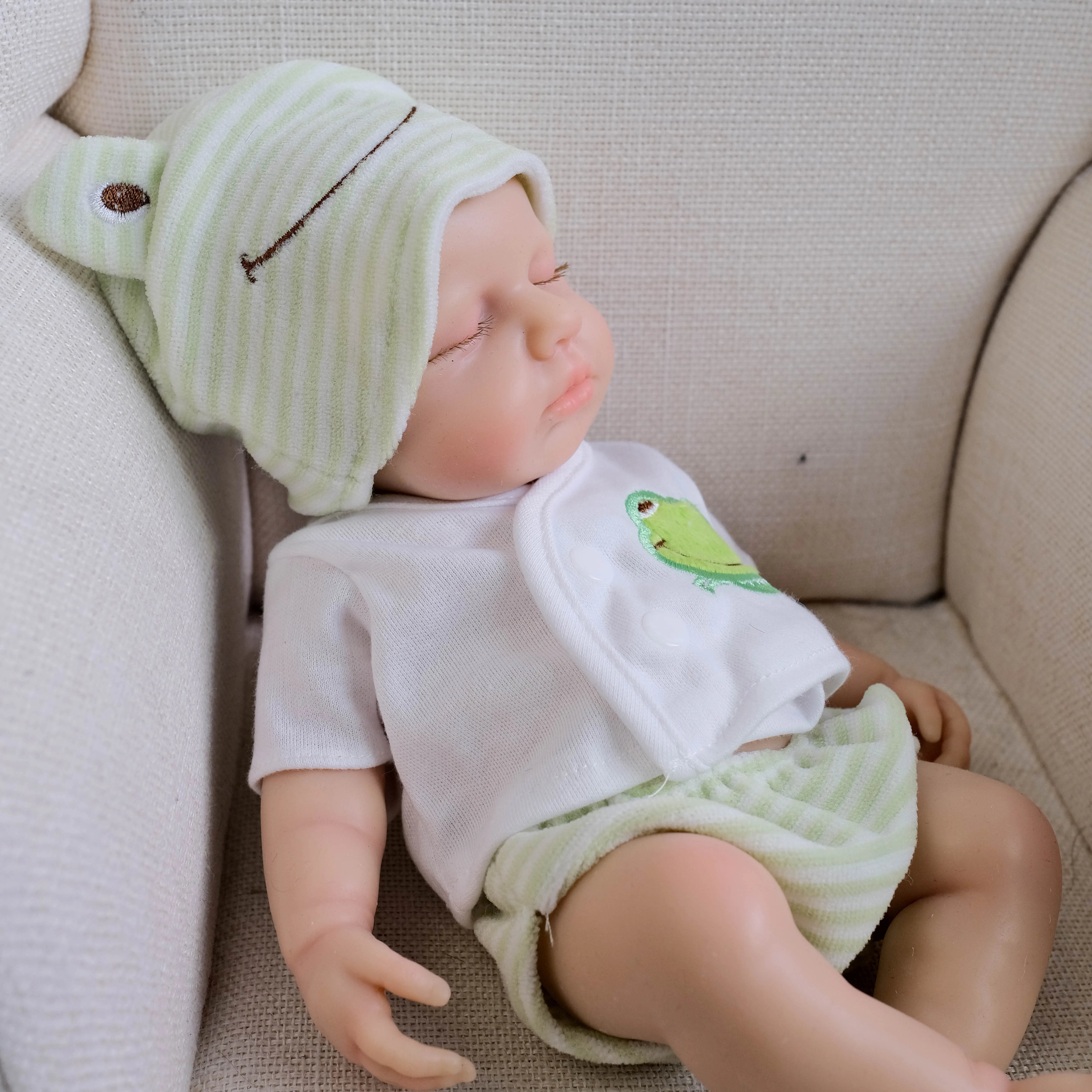12inch NPK LouLou Doll Full Solid Silicone Flexible Super Soft Squish Toy Cute Small Size Frog Cloth Design Flexible Doll