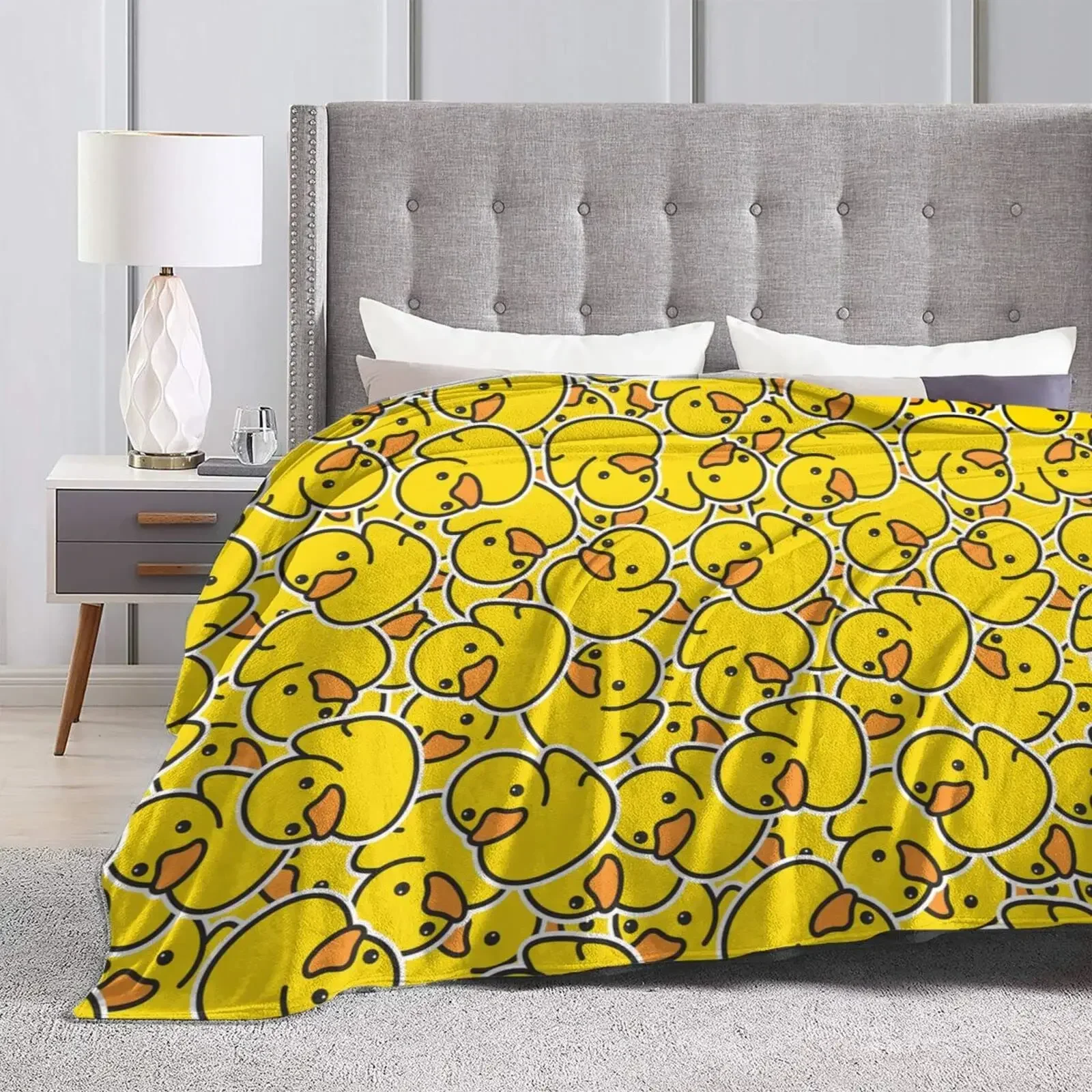 Cute Rubber Duck Throw Blanket Soft Warm All Season Yellow Cartoon Ducks Flannel Blankets for Bed Car Sofa Couch Bedroom Decor