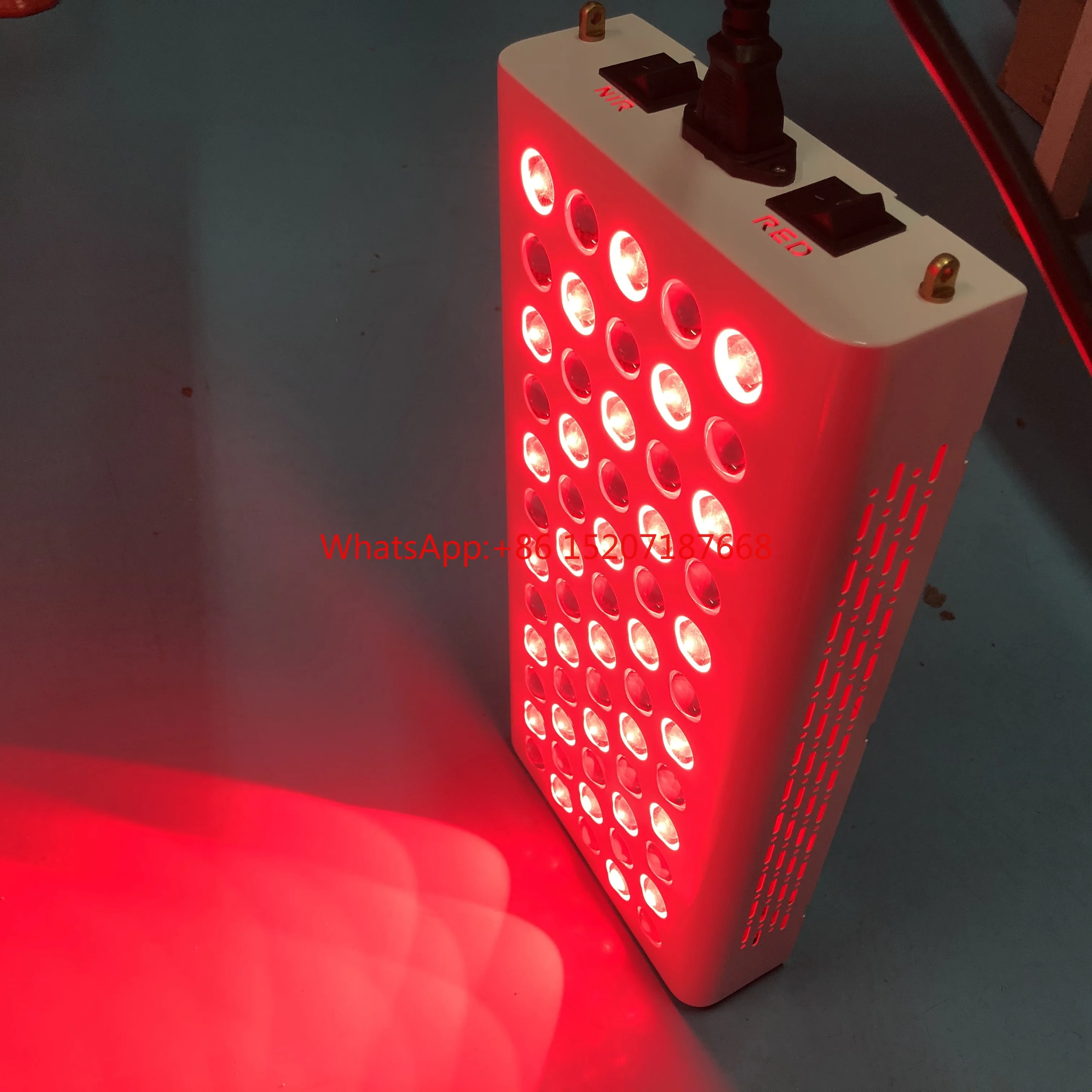 Portable 300w Red and Near Infrared Red Light Therapy 660Nm 850Nm Body Use for Skin PBM Photobiomodulation Therapy Light