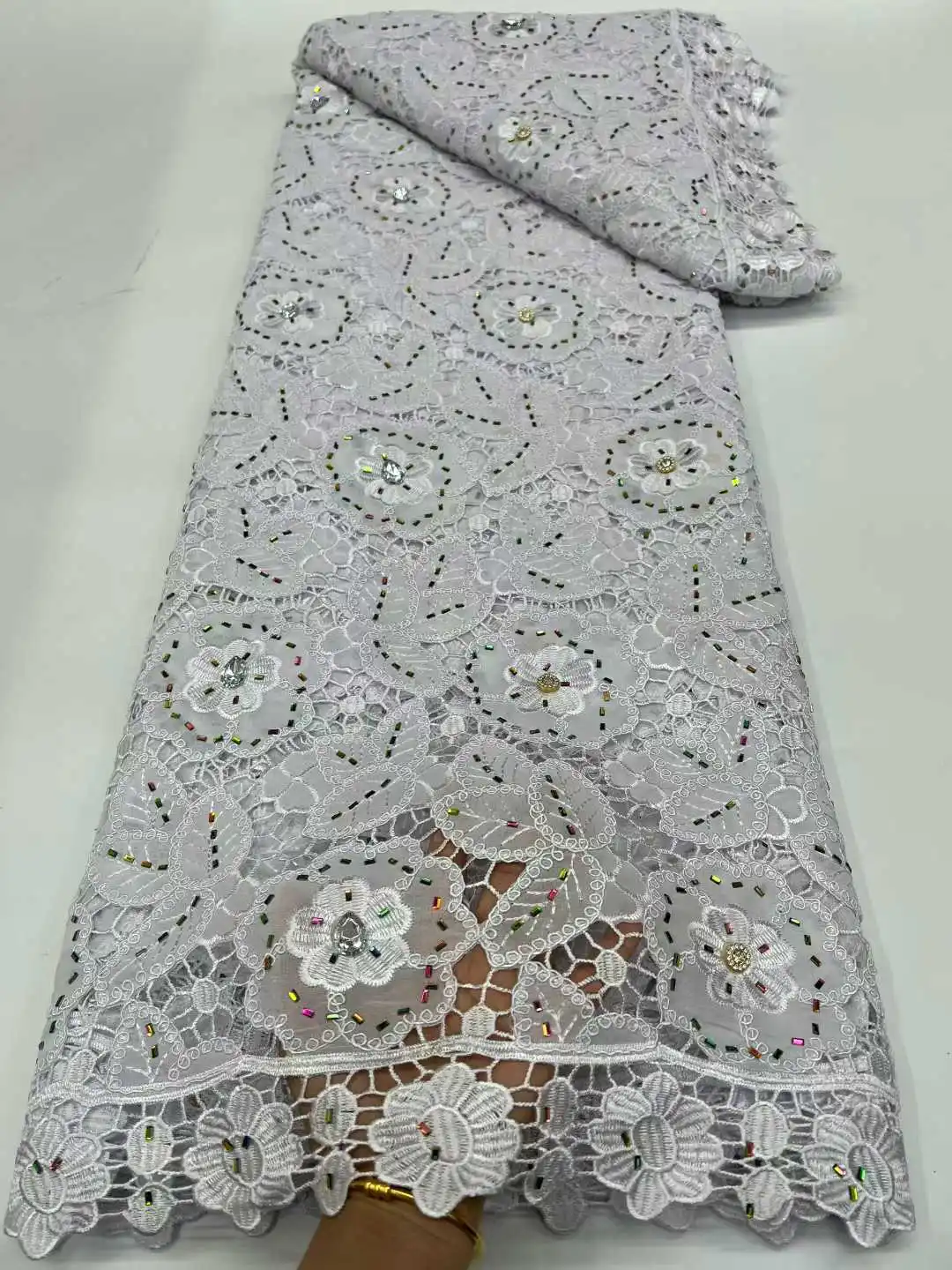 

Африканское кружево из шнуровки 2026: высококачественное водорастворимое нигерийское французское гипюровое кружево со стразами для пошива свадебных платьев