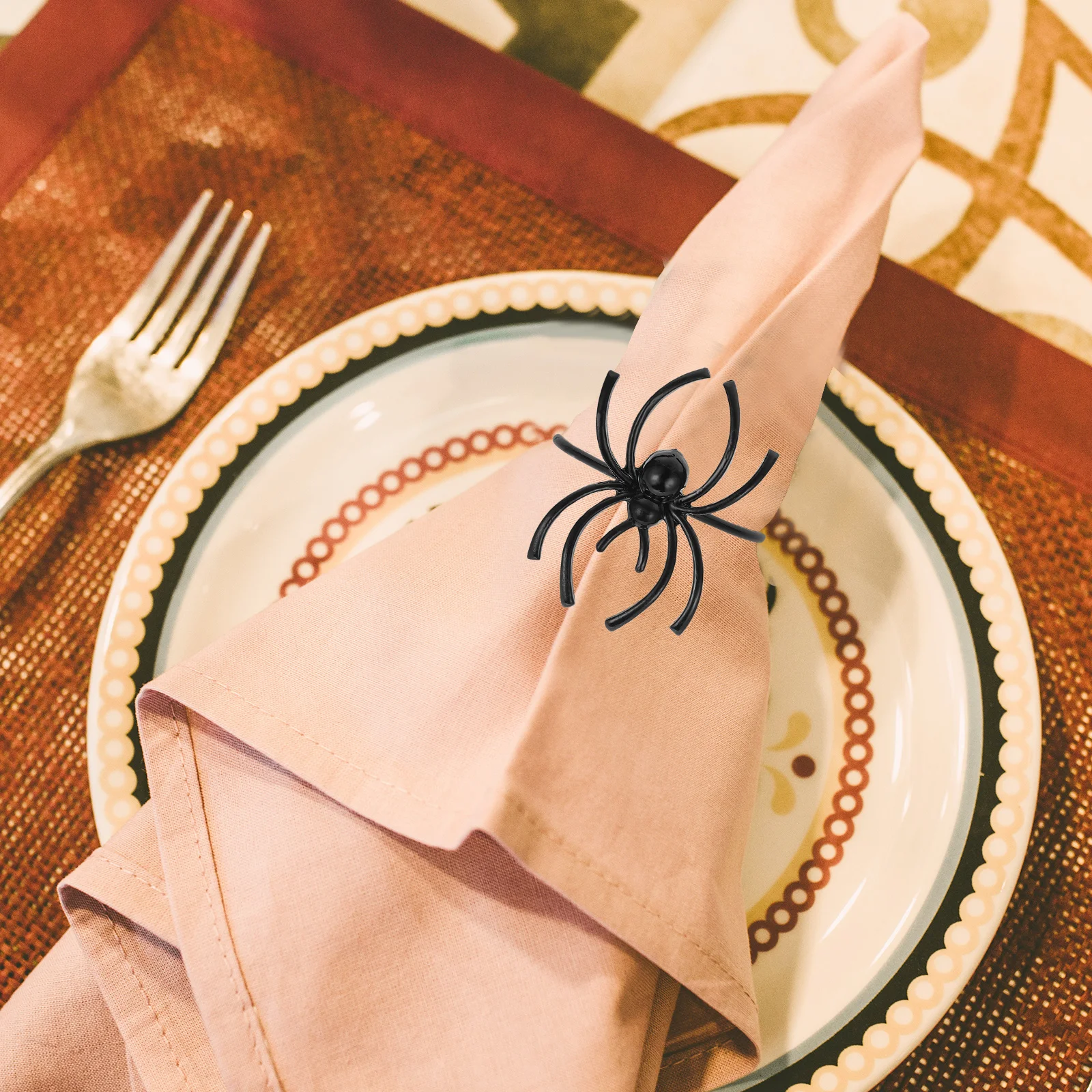 

12pcs Metal Napkin Rings Halloween Spider Table Decor Black Craftsmanship Giant Banquet Dining Room Home Kitchen