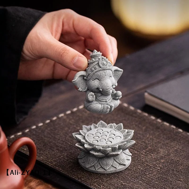 【O】1Pc Guardian Elephant Statue With Hands Clasped In Prayer Position For Home Decoration - Hand-Painted Resin Sculpture