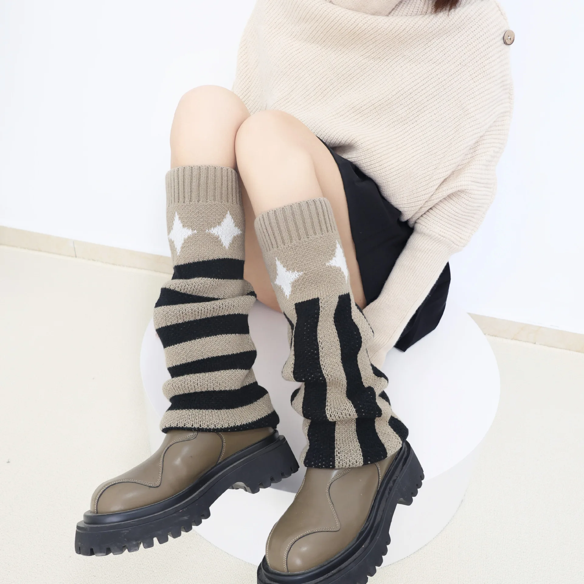Autumn Winter New Retro Pile Socks Women's American Trendy Cool Irregular Knitted Foot Covers Wide-leg Striped Leg Warmers Gift