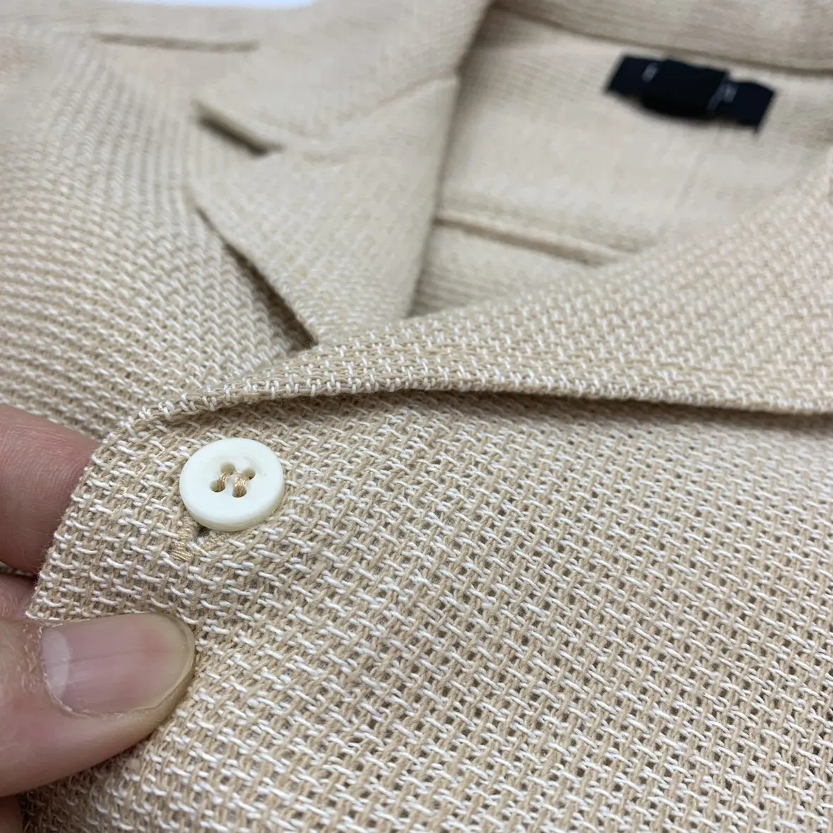 Neues Herren-Sommer-Kurzarmhemd, Modisches Einreihiges Elegantes Freizeithemd, Amerikanischer Stil, Retro, Locker Geschnittenes Oberteil mit Kubanischem Kragen – Detail 7