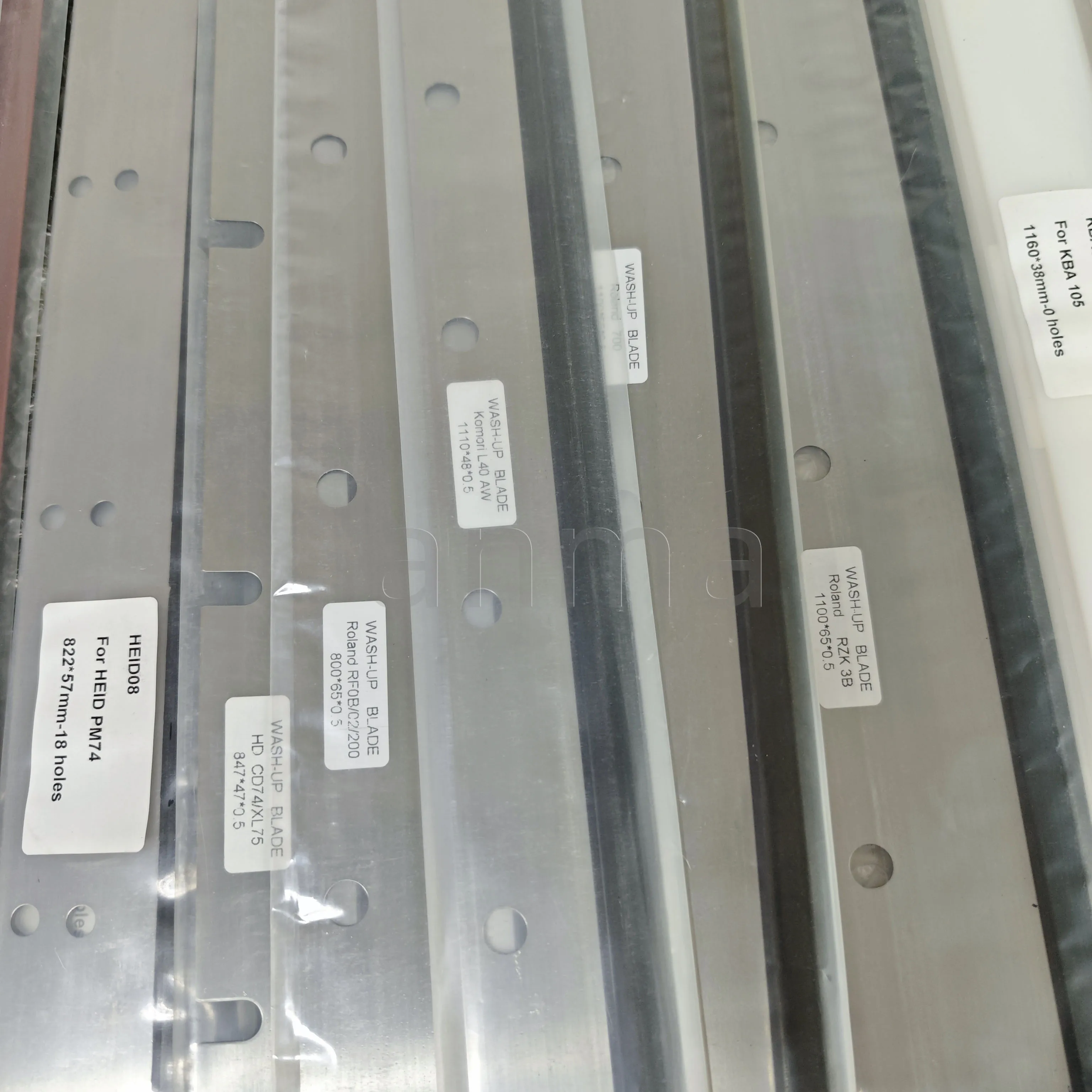 2 piece Roland Wash Up Blade 800X65X0.5mm Printing Machine Parts Roland RF0B/02/200 8 holes