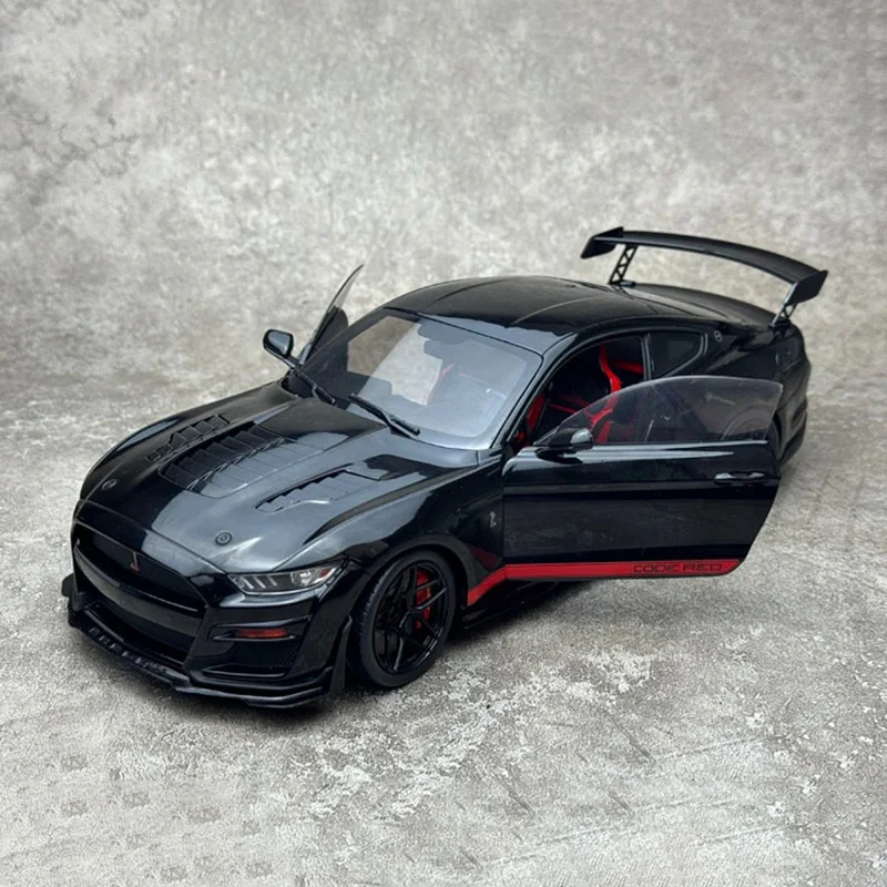 

1:18 Scale Ford SHELBY GT500 2022 Alloy Car Model Collection Ornaments