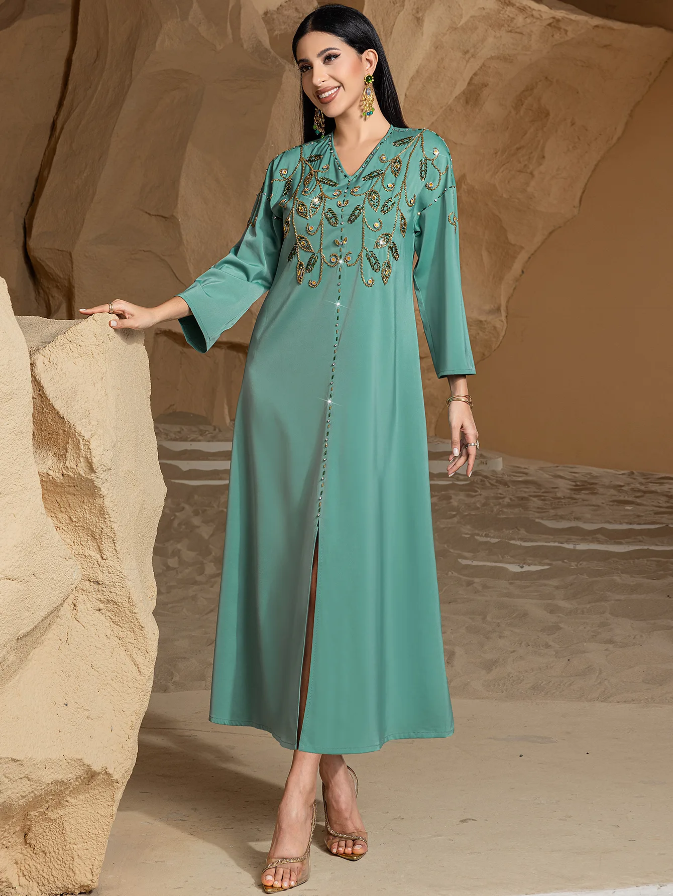 New Arab Dubai Ramadan Türkiye Muslim Women's Dress Islamic Heavy Industry Hand Sewing Diamond Robe Temperament Dress