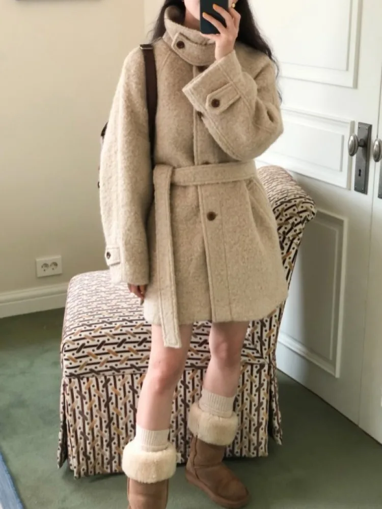 Women\'s Winter Sheepfold Wool Coat Jacket with Belt Stand Collar Thick Woolen Overcoat Warm Outerwears 2023