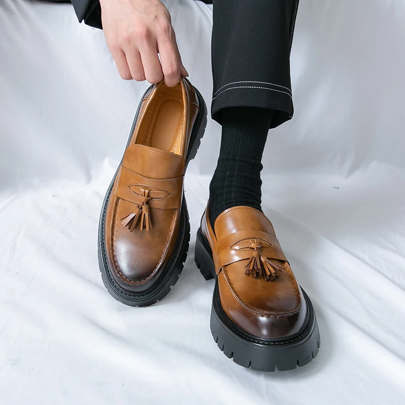 

Summer New Sandals Comfortable, Lightweight, Personalized, Handsome, Fashionable, Popular, One Step Men's Leather Shoes