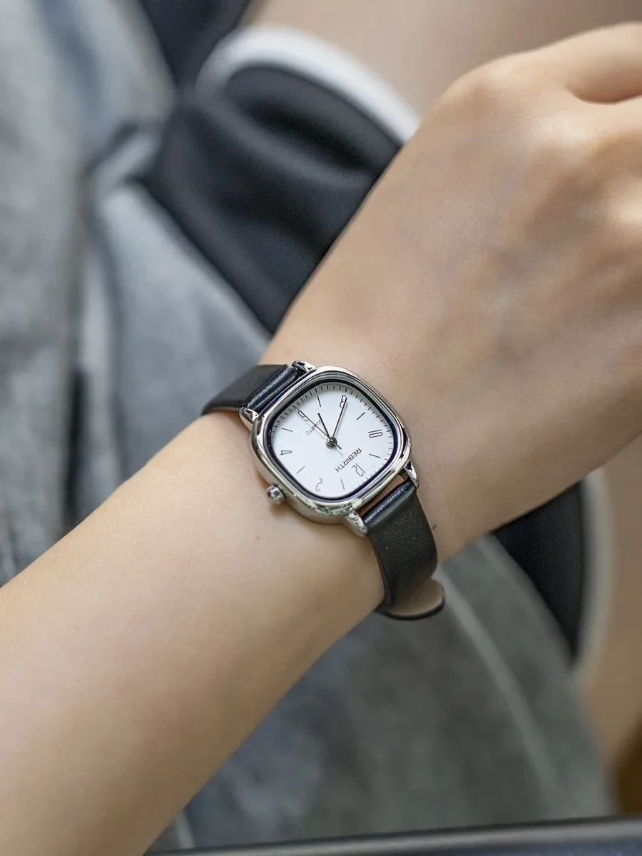 

Minimalist Fashion Casual Leather Band Quartz Watch For Women Daily Wear