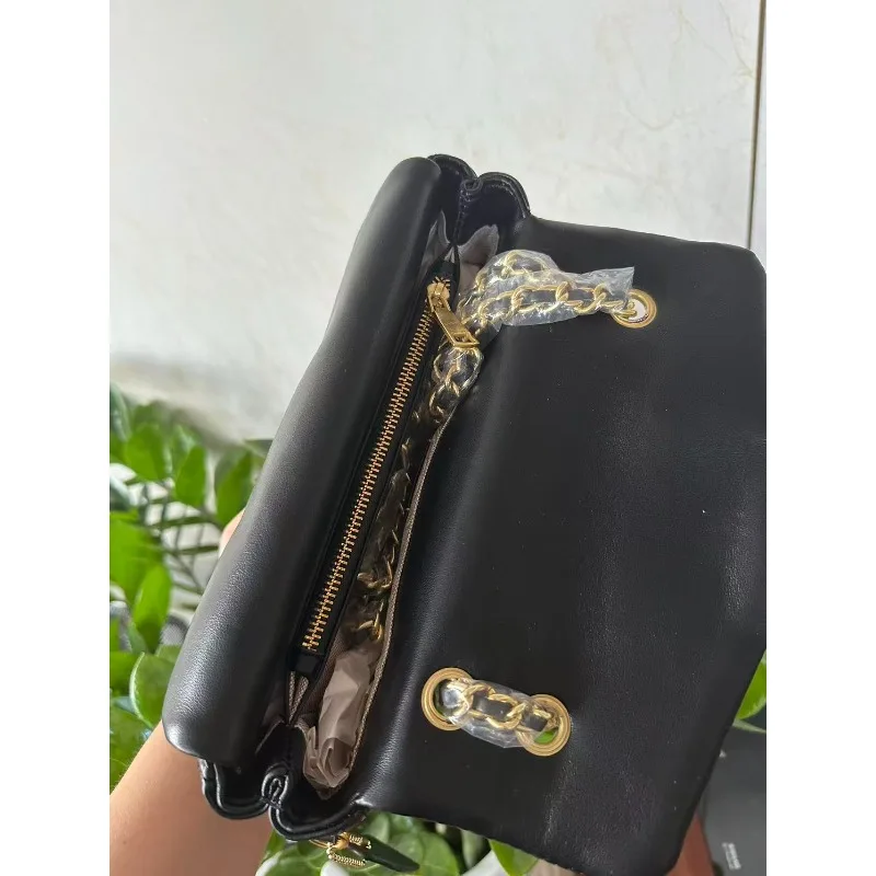 حقيبة Y2K النسائية الكلاسيكية المبطنة، حقيبة مربعة صغيرة بسلسلة من الماس، حقيبة ساعي كتف واحدة، حقيبة تخزين