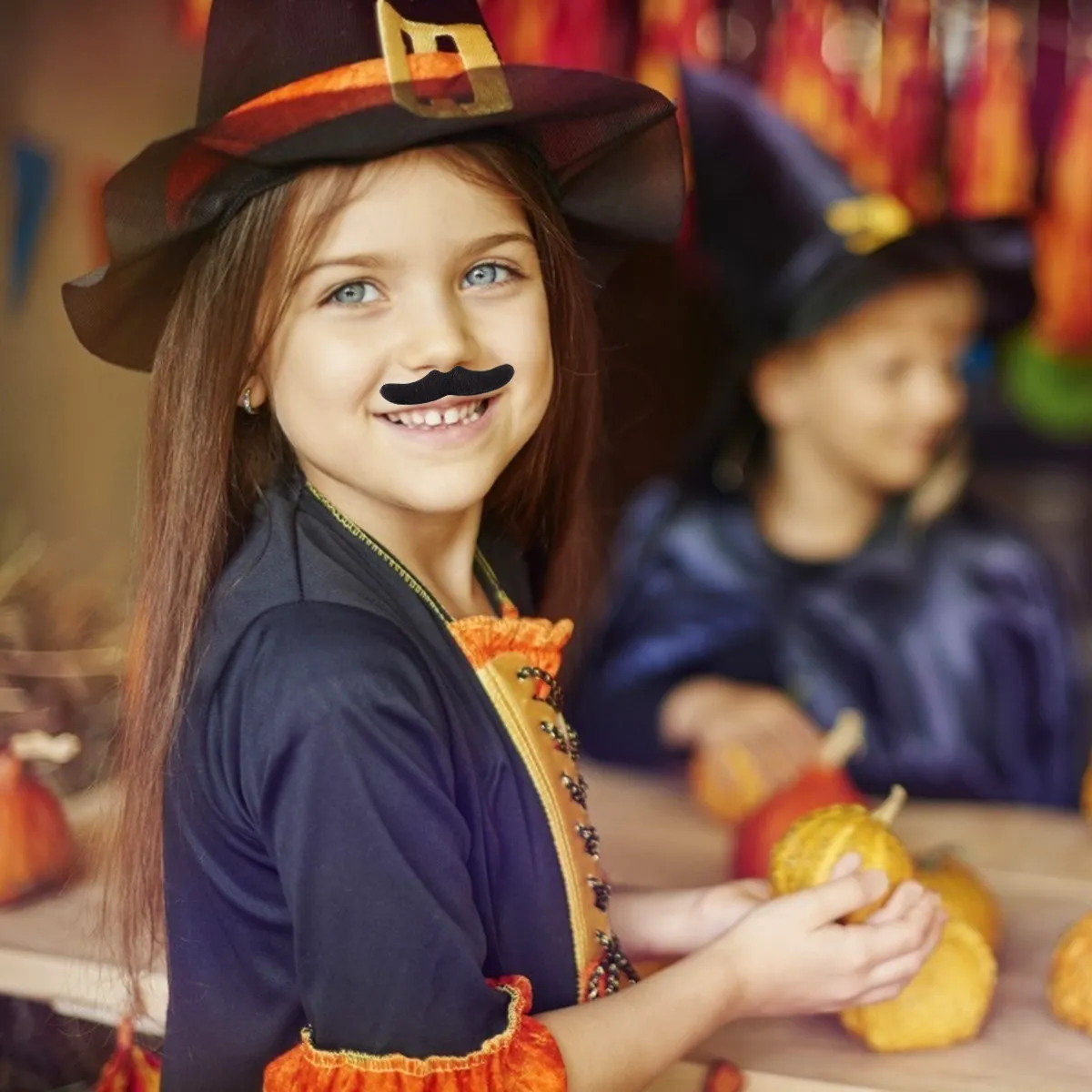 

2Pcs Sturdy Realistic Fake Mustache Beard Set for Adults Easy Apply Self Adhesive Halloween Cosplay Masquerade Party Decoration
