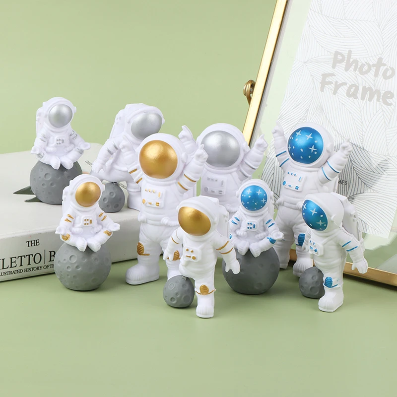 3Pcs/set Plastic Rocket Astronaut Model Cake Decoration Baking Ornament Home Decoration Desktop Statue Spaceman Sculpture