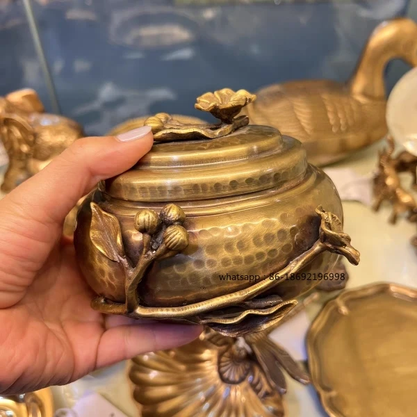 India Imported Exquisite Hand Hammer Thread Nordic Style Gold Brass Plum Blossom Decorative Storage Tank Jewelry Box Ornament