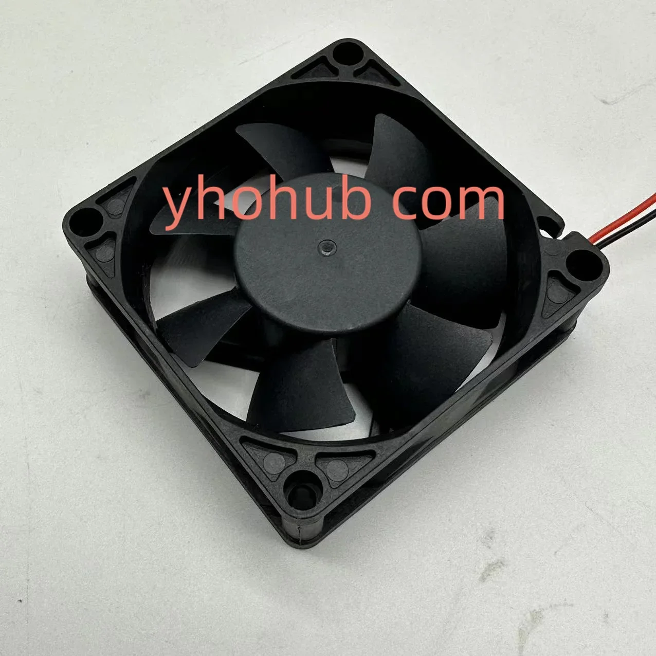 Magic MGA7012MR-A25 Server Cooling Fan DC 12V 0.17A 70x70x25mm 2-Wire