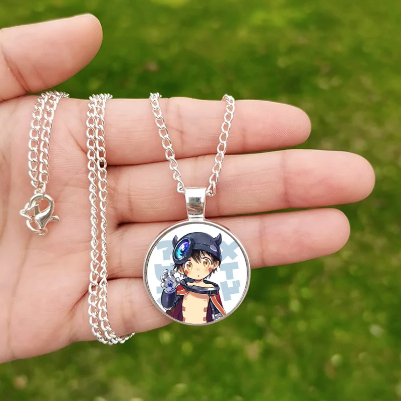 Anime Made In Abyss collana per la collezione di fan Cute Cartoon Anime Figures Poster Glass Cabochon Custom Pendant Jewelry Gift