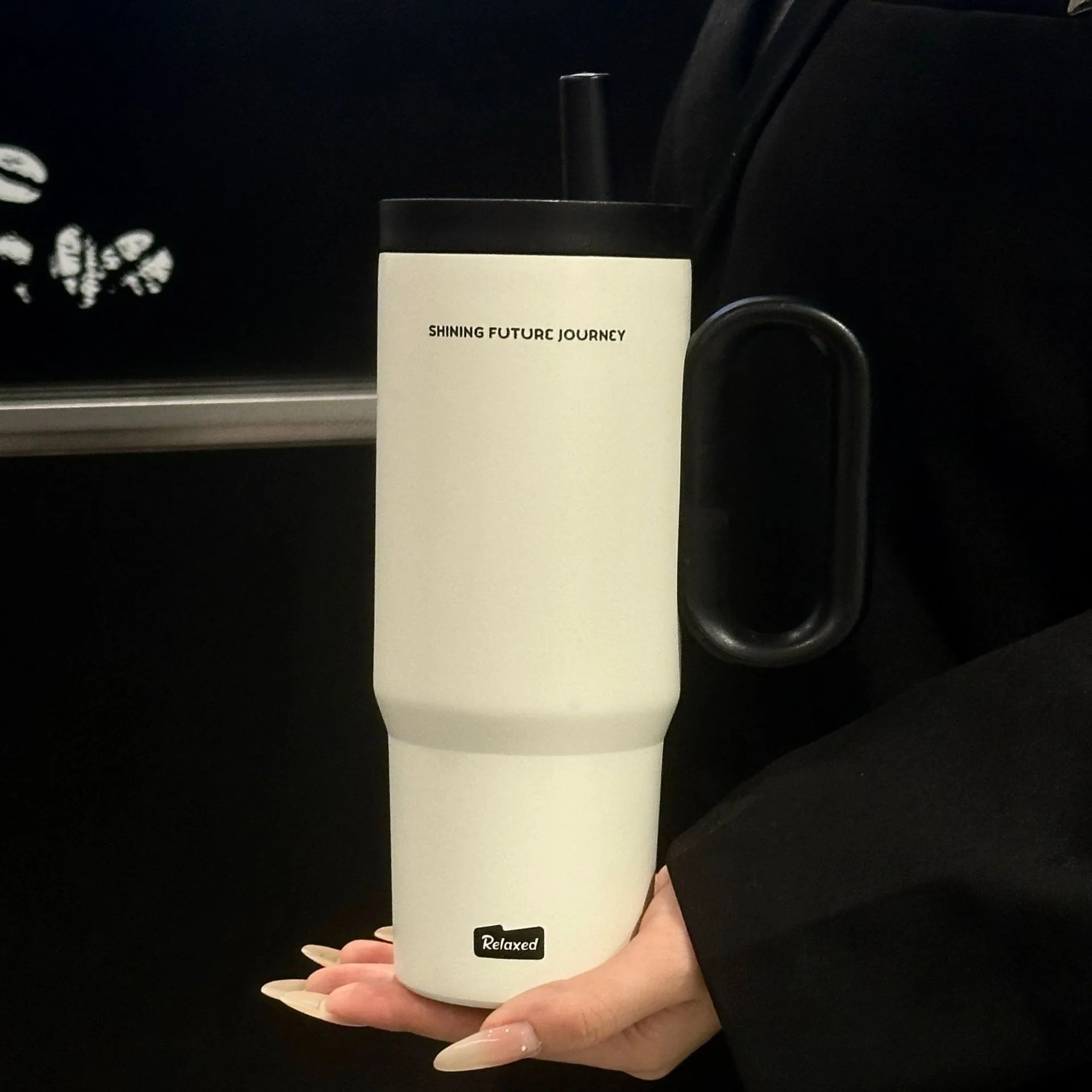 720 ml Edelstahl-Thermosbecher mit Strohhalm und Griff, Eiskaffee, Getränk, vakuumisolierter Becher, Auto-Reise-Wasserflasche im Freien – Detail 7