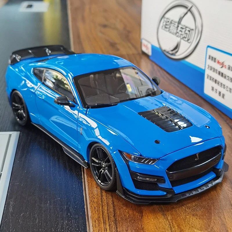

Maisto 1:18 2020 Mustang shelby GT500 Alloy Car Model Living Room Decor Collectible Ornaments Wine Cabinet Display