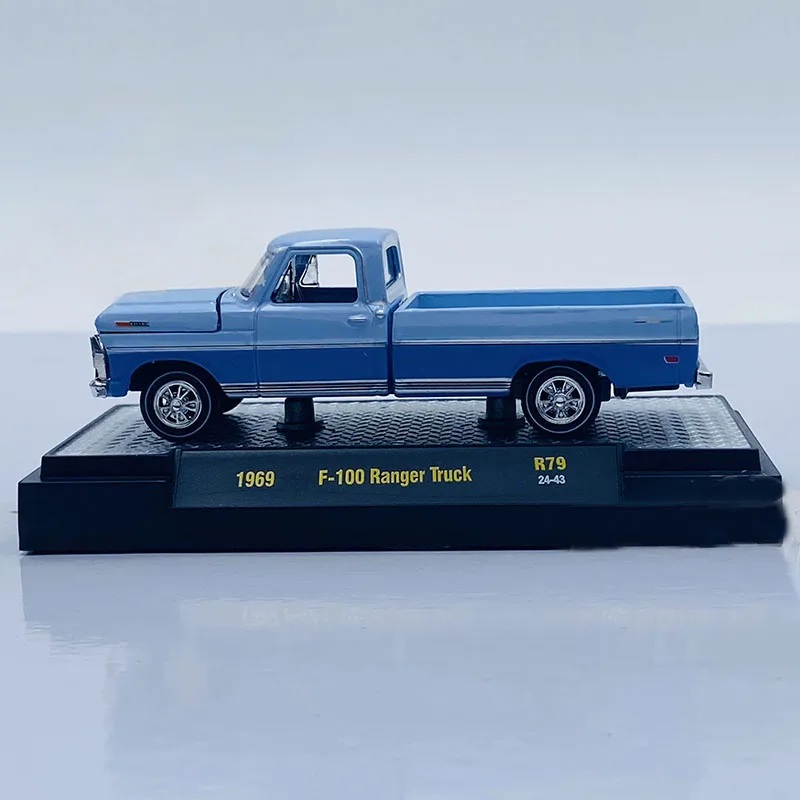 

Модель автомобиля M2 Machines 1:64, масштаб 1969 F-100 Ranger Truck, статическая коллекционная модель из сплава, украшение, праздничные подарки, игрушки