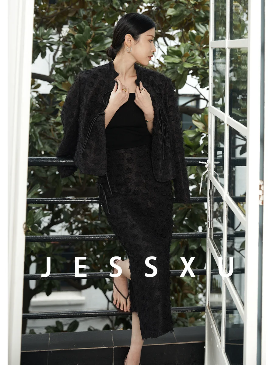 

Black Jiangfu Long Coat And Half Skirt Set with 3D Texture Design New Chinese Style Fashionable Women's Ensemble Spring 2023