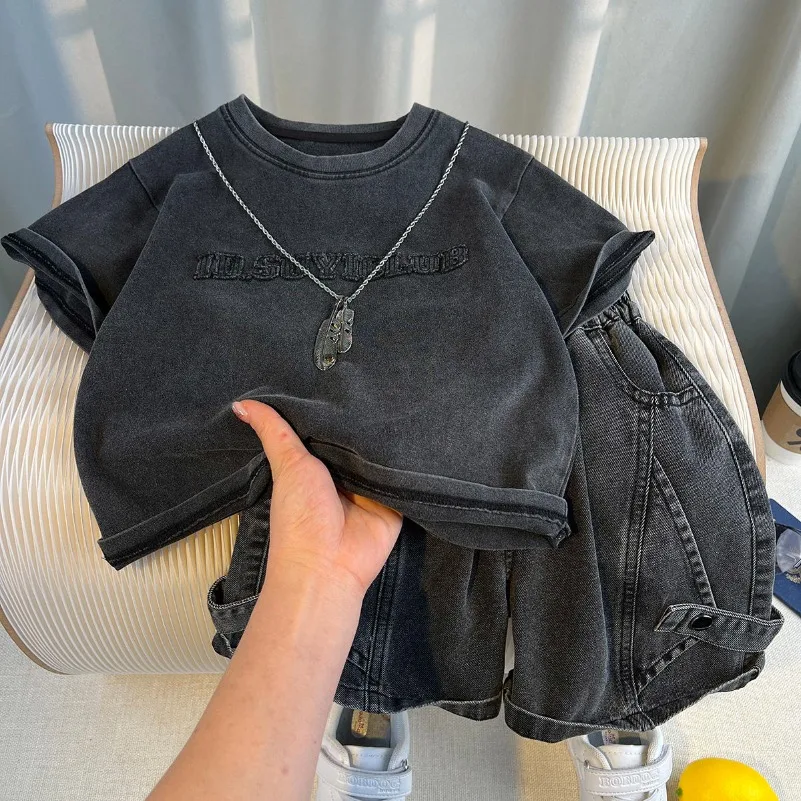 Koreańskie chłopięce letnie zestawy ubrań dla dzieci: koszulka z krótkim rękawem i szorty jeansowe, 2-częściowy komplet, ubrania dla dzieci w wieku 1-7 lat, czarne, dla maluchów.