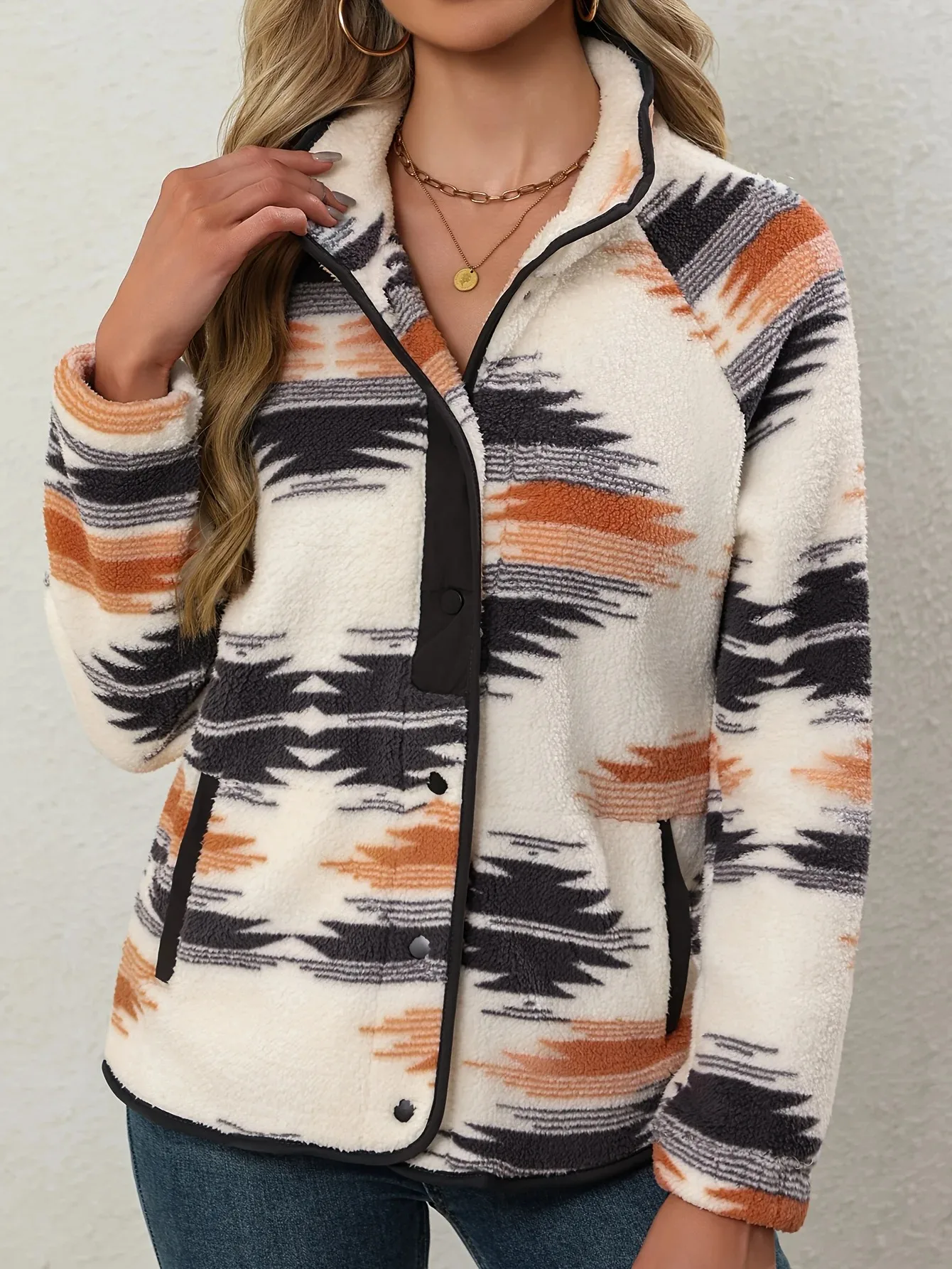 

European and American fashionable girls' warm plush jacket, ethnic printed long-sleeved button-style long-sleeved lapel jacket