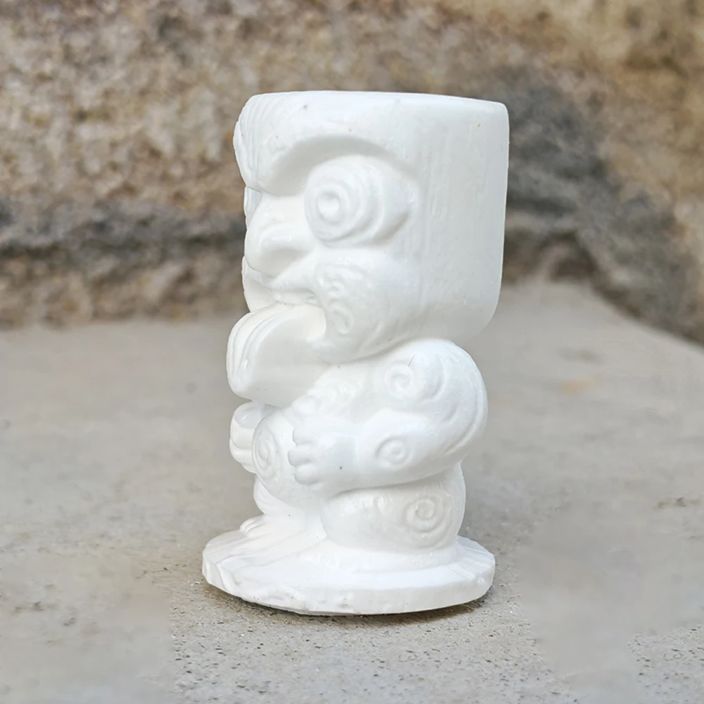 1.8 Inch Tiki Totem Ornament, made of resin, with a folk style. Suitable for Halloween decorations, holiday decorations, interior decorations, bedrooms, birthday gifts, back-to-school season gifts, and desktop decorations