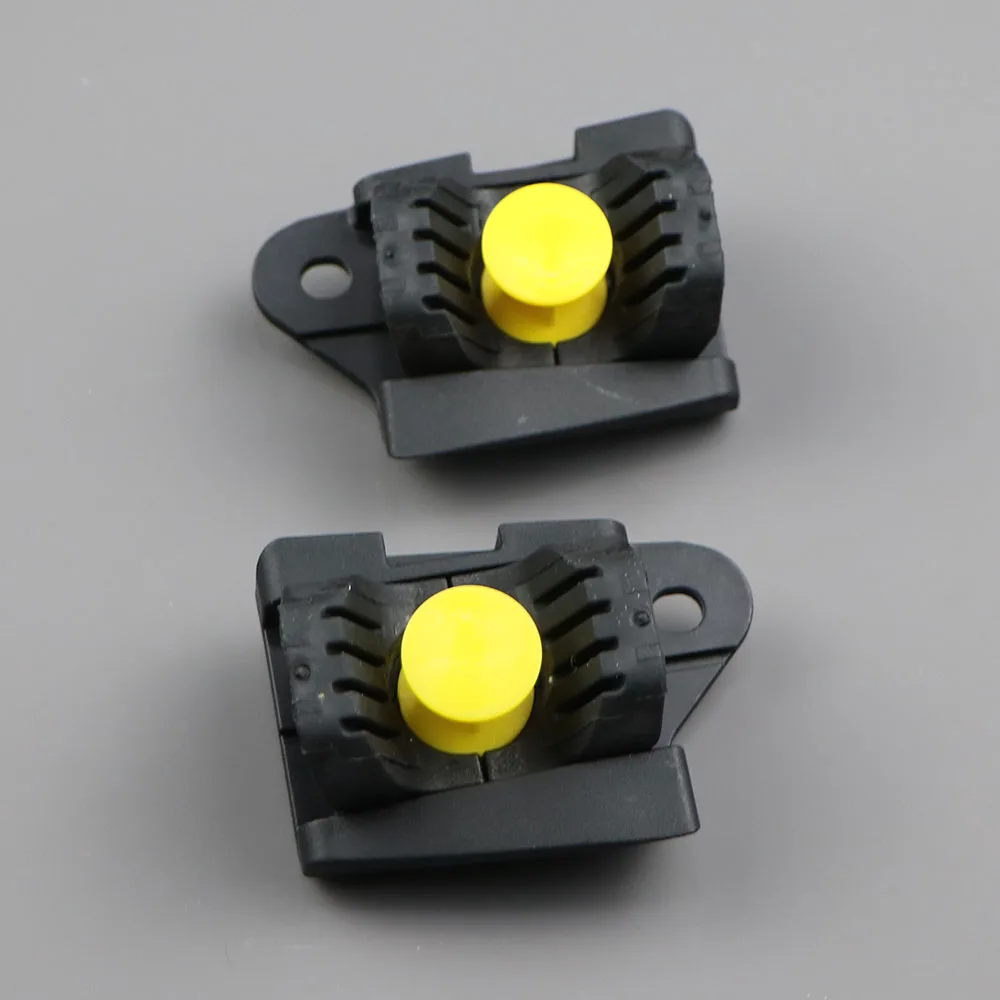 

31457732 31457733 Genuine Pair Tailgate Striker Buffer Bracket For Volvo XC90 2016-2019