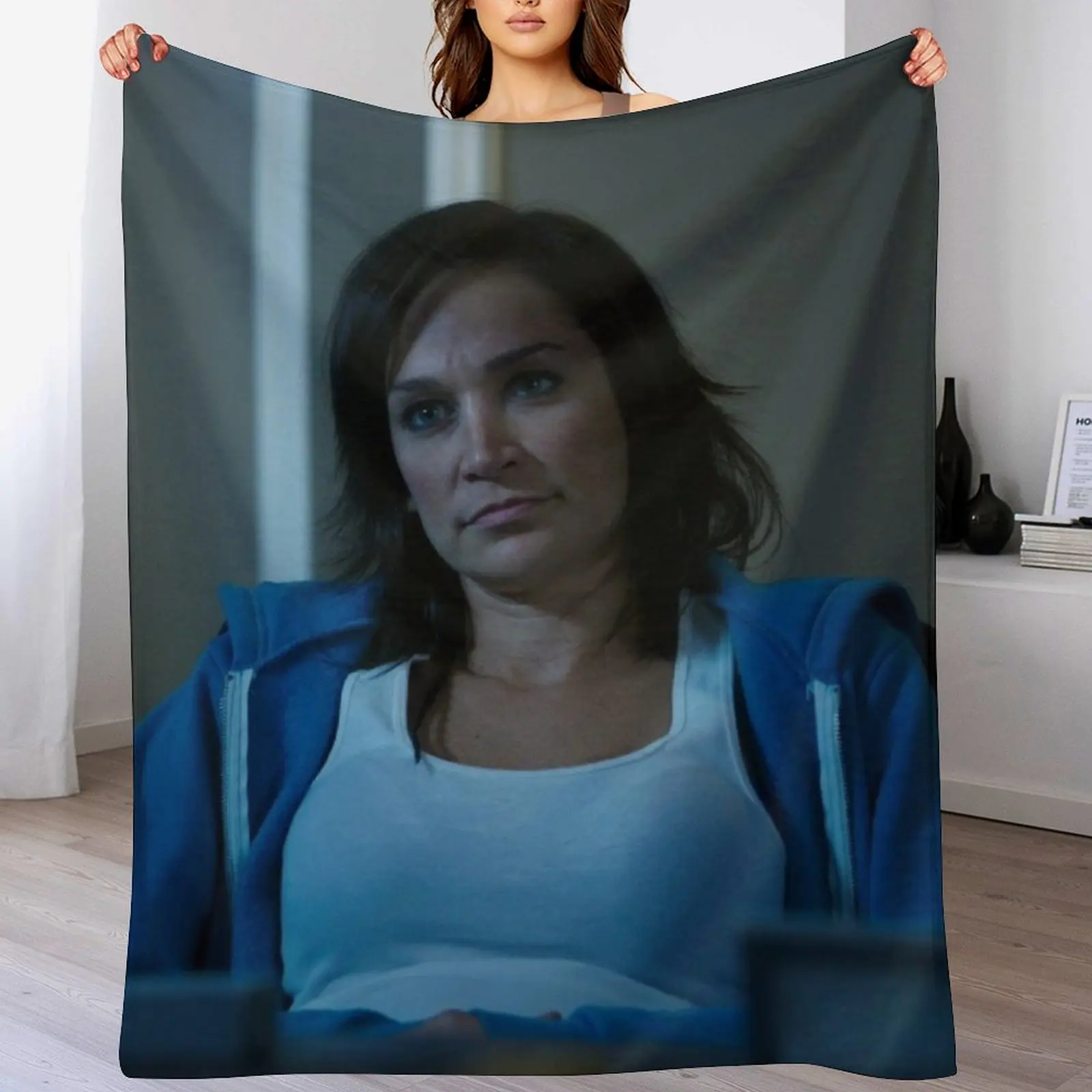 

Franky Doyle Throw Blanket Portable Lightweight Blanket for Travel Camping