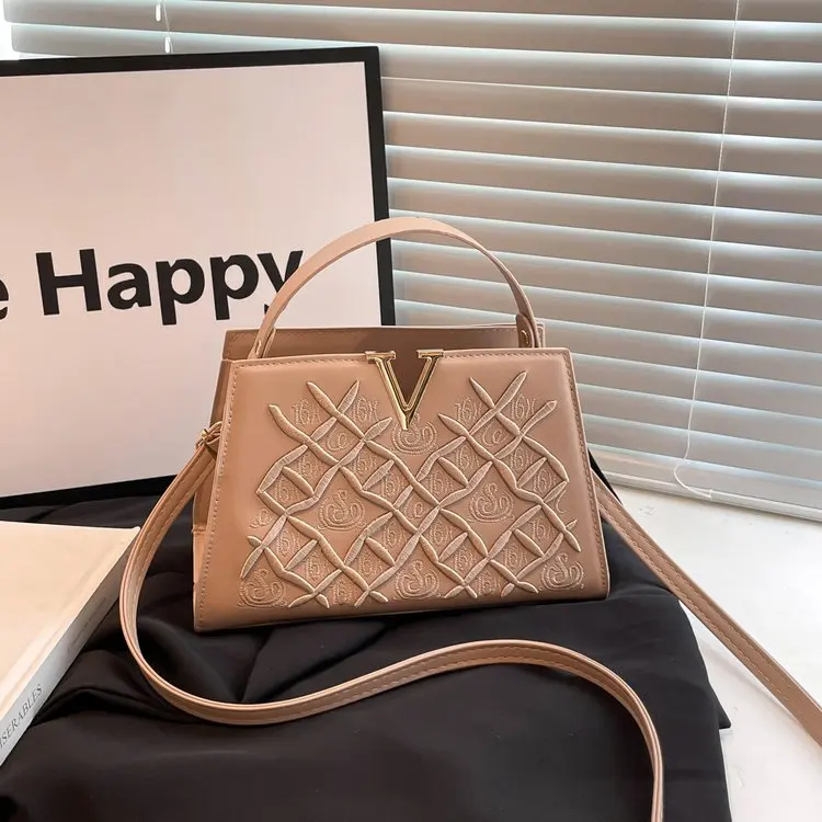 

Элегантные дизайнерские сумки для подгузников для женщин: стильная повседневная сумка через плечо, винтажная кожаная сумка для поездок на работу