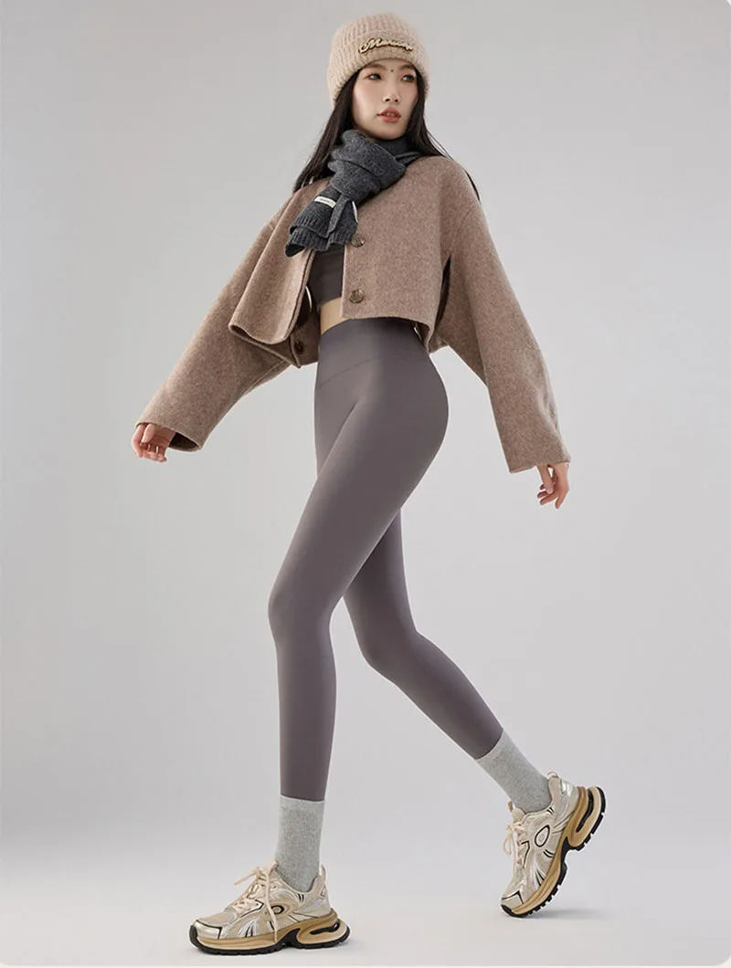 Fall Winter New Warm Fleece Lined Yoga Leggings Female High Waist Shaping Workout Sharkskin Leggings Elastic Tight Thermal Pants