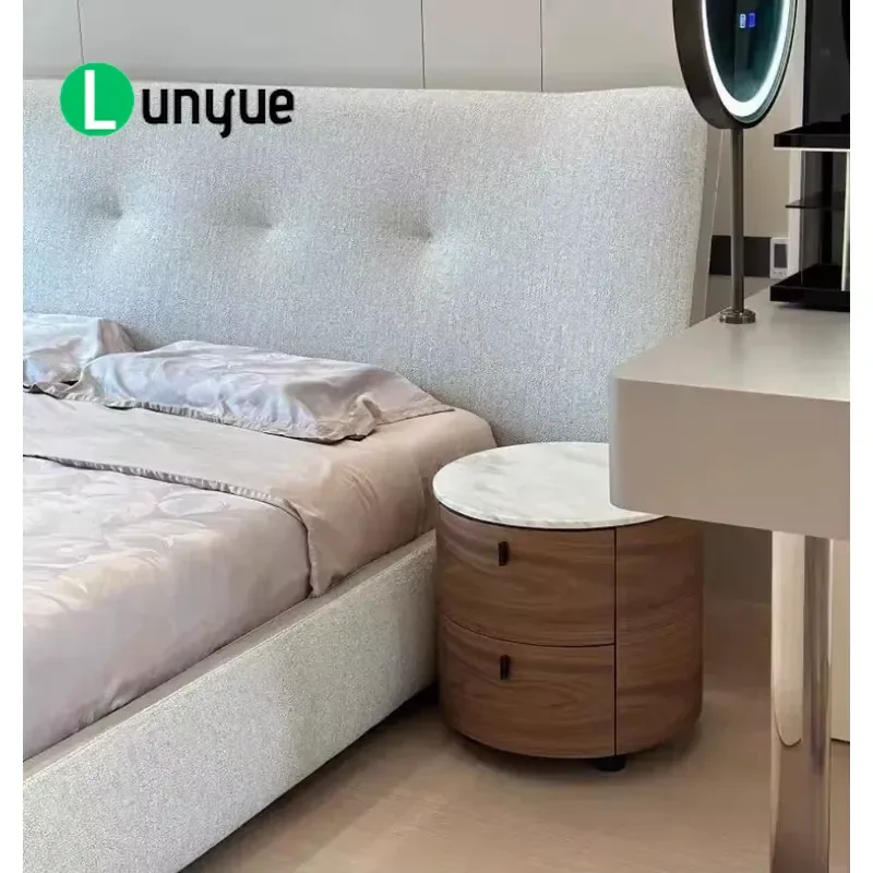 Modern Wooden Bedside Table with Storage Locker for Bedroom Hospital Entrance Area Compact Nightstand Furniture Home Decor