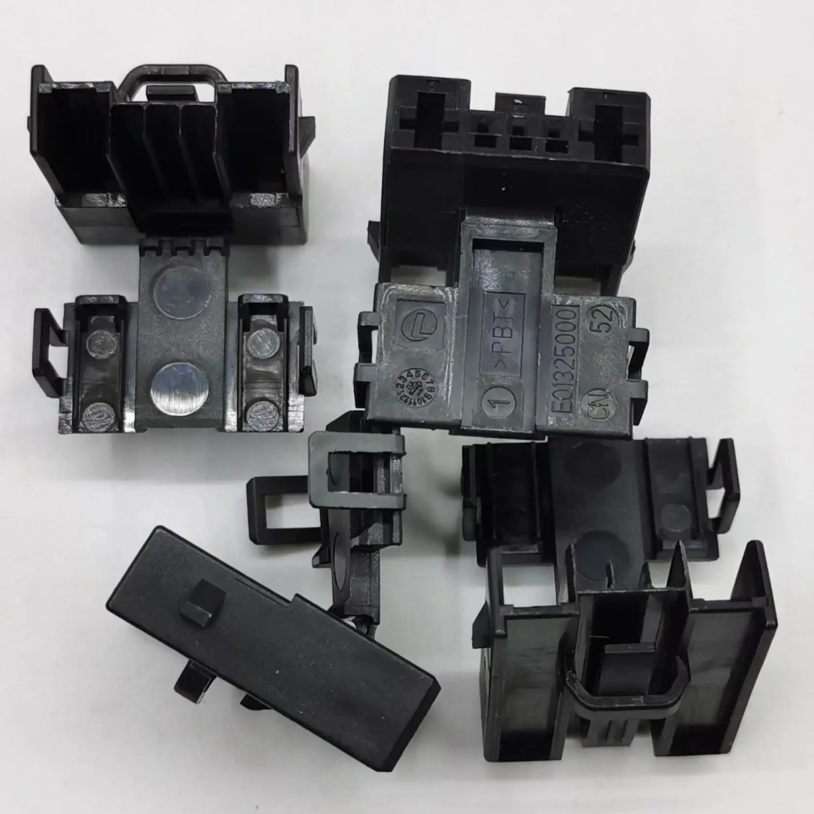 

original connector E01325000