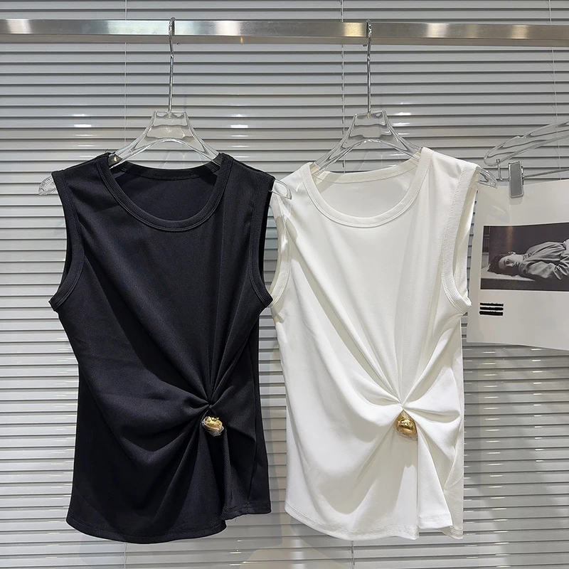 Women Solid Color Casual T-Shirt 2025 Summer New Metal Buckle Twist Pleated Design Slim Fit Temperament Elegant Tank Top