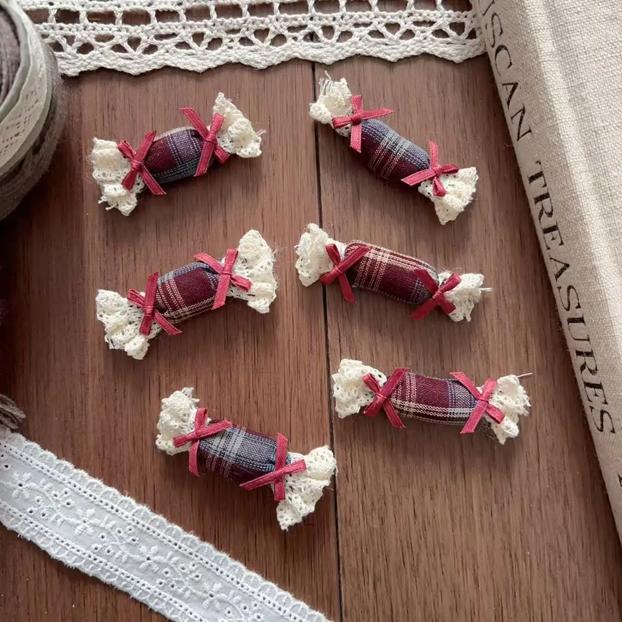 Premium Plaid Gingham Candy Hair Accessory Fabric Brooch Pin for Shoes Socks Bag Phone Case Clothing Trim