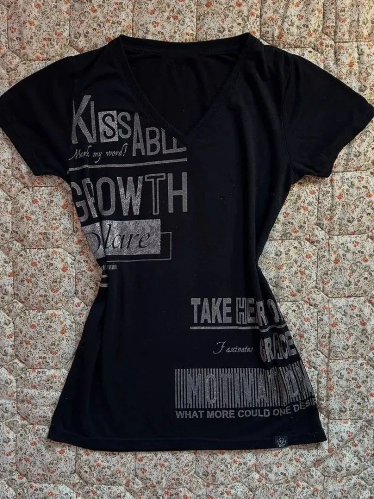 Koszulka damska z nadrukiem liter w stylu punk amerykańskim, wykonana w 100% z czystej bawełny, ciemna, dopasowana, seksowna, w stylu nostalgicznym streetwear, modna na lato.