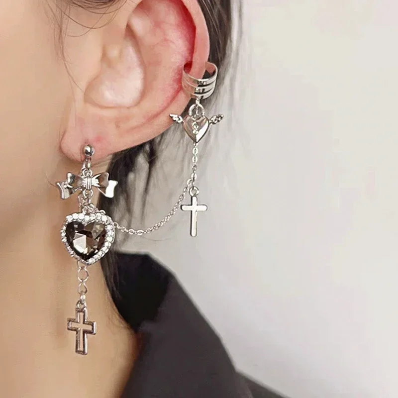 Punk Vintage Metal Cross Chain Black Crystal Heart Earrings Women Personalized Hip Hop One Piece Ear Bone Clips Party Jewelry