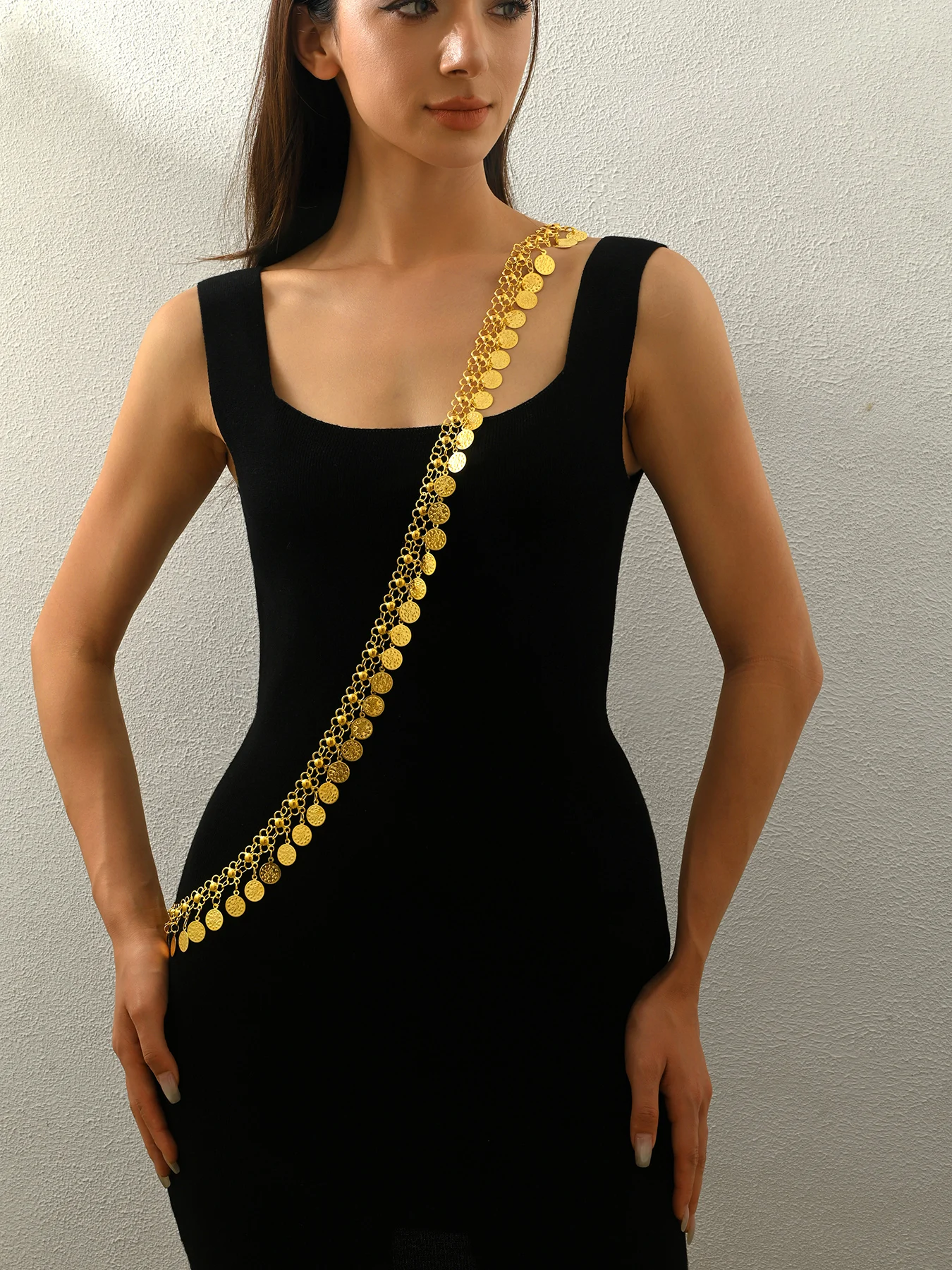 

Luxury Gold-Plated Bride Waist Belt with Carved Coin Tassel Court Retro Body Chain for Weddings And Special Occasions