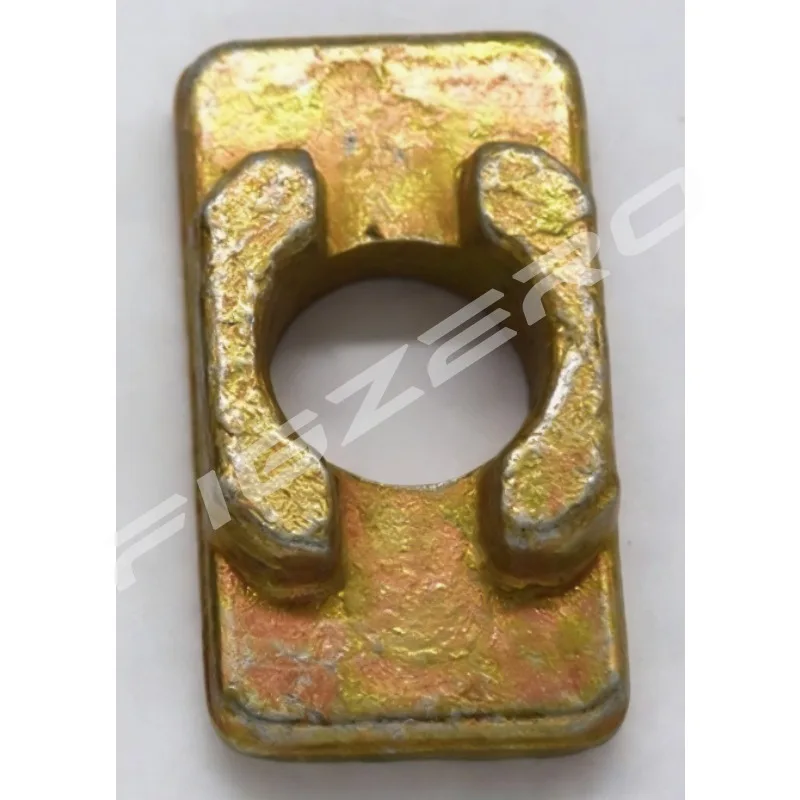 Rear Suspension Strut Lower Pin Square Plate with Groove for John Deere 904 1204 1354 1404
