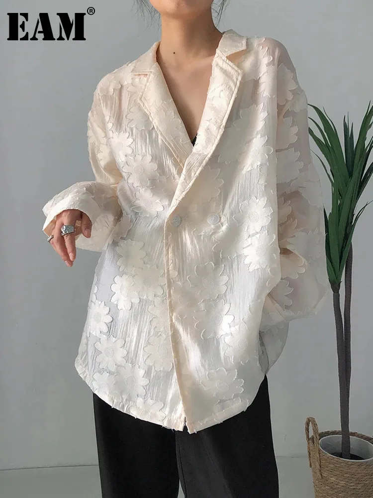 [EAM] Women Beige Jacquard Embroidery Big Size Blouse New Lapel Long Sleeve Loose Fit Shirt Fashion Spring Autumn 2024 1DF1478