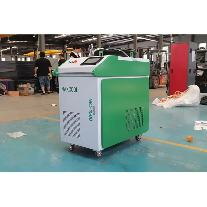1500W Handheld Cleaning Machine Metal Coating Grease Rust Equipment Mold Surface Cleaning Cleaner