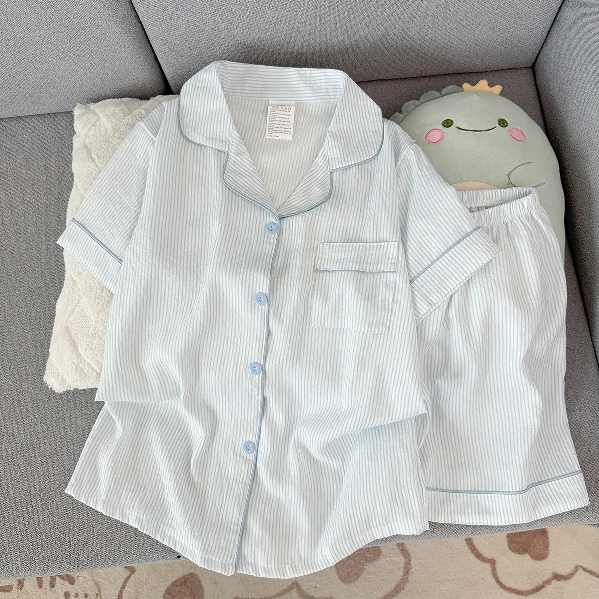 Four Seasons Pajamas Women's Short Sleeved and Shorts Loose Oversized Casual Style Girls' Student Striped Homewear Sleepwear