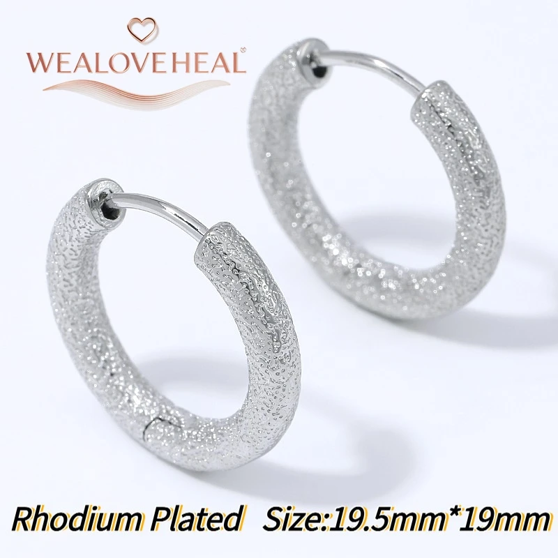 1 Paar 18K vergoldete Messing-Möbius-Twist-Huggie-Creolen für Damen, geometrische kleine Ohrringe für den Alltag, Party oder als Geschenk – Detail 31